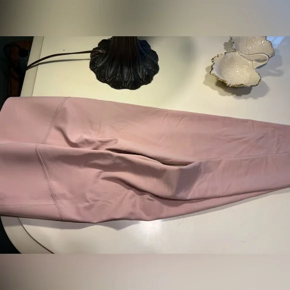 Fanka High Compression & High Waisted Reversible Leggings - Picture 6 of 7